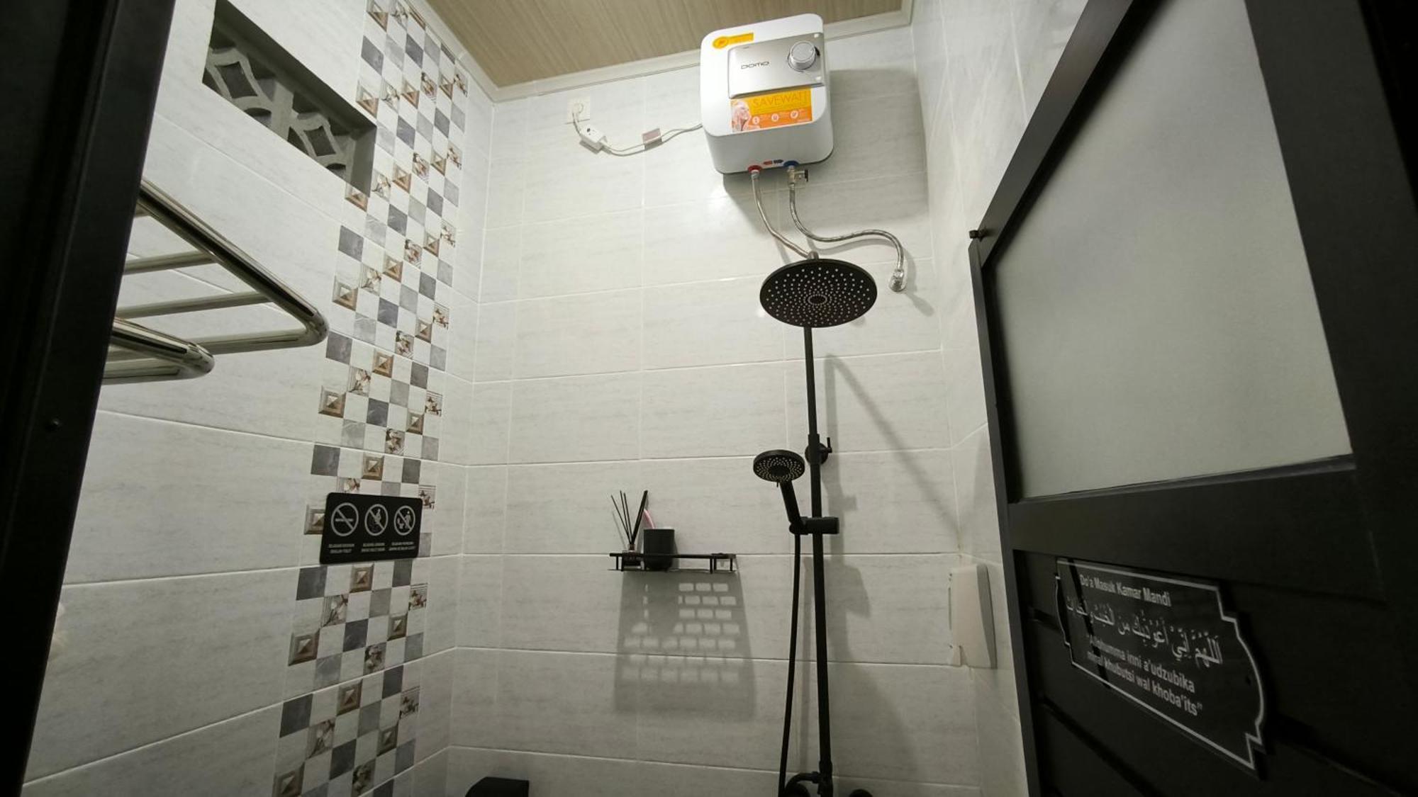 Premier Homestay Syariah Kalasan Exterior foto