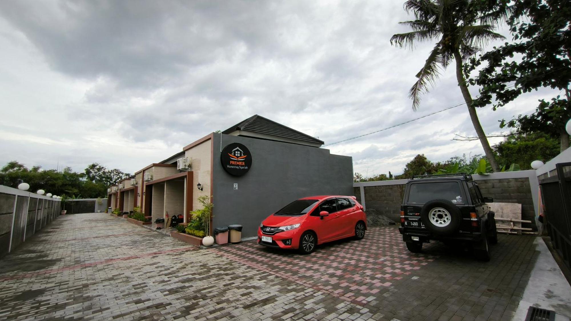 Premier Homestay Syariah Kalasan Exterior foto